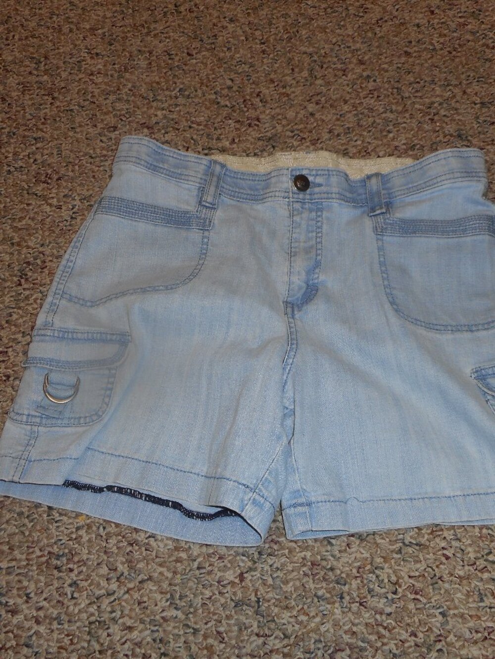LEE -JEAN SHORTS, sz 12 Medium, bucket style pockets in front, blue